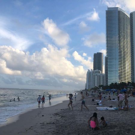 The Blue Island Miami Beach Exterior foto