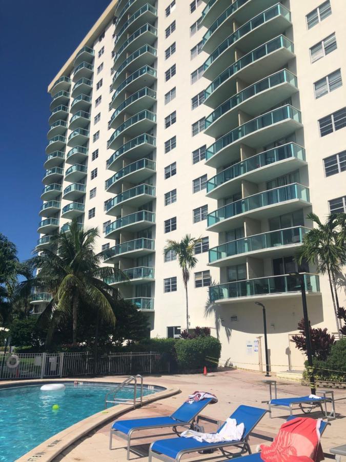 The Blue Island Miami Beach Exterior foto